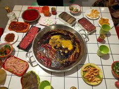 -肆拖贰市井火锅(军师店)