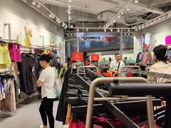 -东荟城名店仓