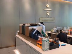 -星巴克臻选(深圳龙华红山天虹店)