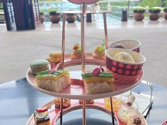 -亚龙湾喜来登·美景台大堂吧