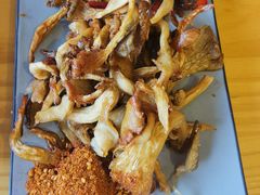 -勺子米线·云南传统小吃市集(四方街店)