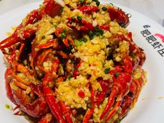 -肥肥虾庄·金牌油焖大虾(首义路店)