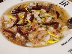 -渔语鱼酸菜鱼新川菜(来福士店)