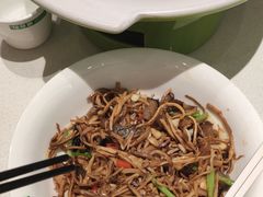 -绿草地·湘菜(悦方ID mall店)