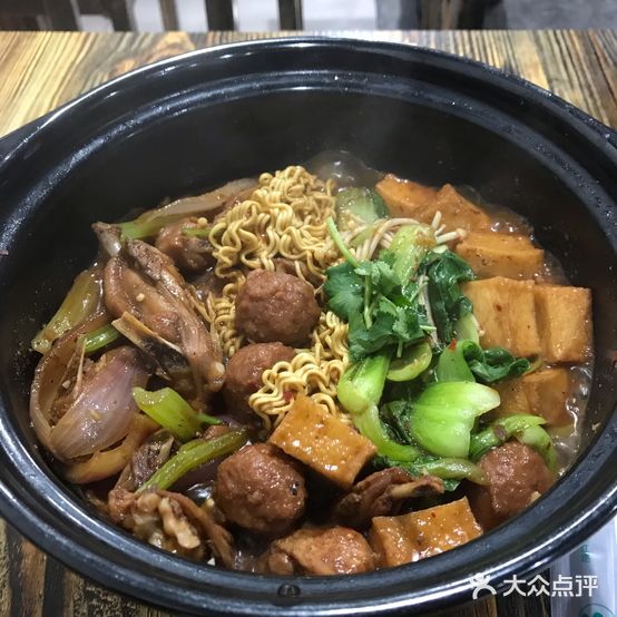重庆鸡公煲(三胞广场店)