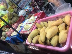 -芒果糯米饭摊子