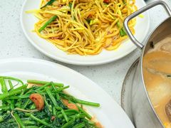 -肥仔文澳门猪骨煲(南京西路店)