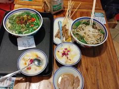 -云阿蛮云南生烫牛肉米线(奉贤路店)