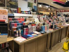 -诚品(信义店)
