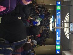 人群-长椿街(地铁站)