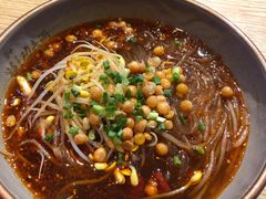 -哇蛙牛功夫面渝都料理(龙阳广场店)