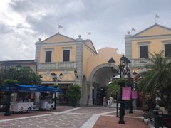 -佛罗伦萨小镇广佛名品奥特莱斯(疏港路店)