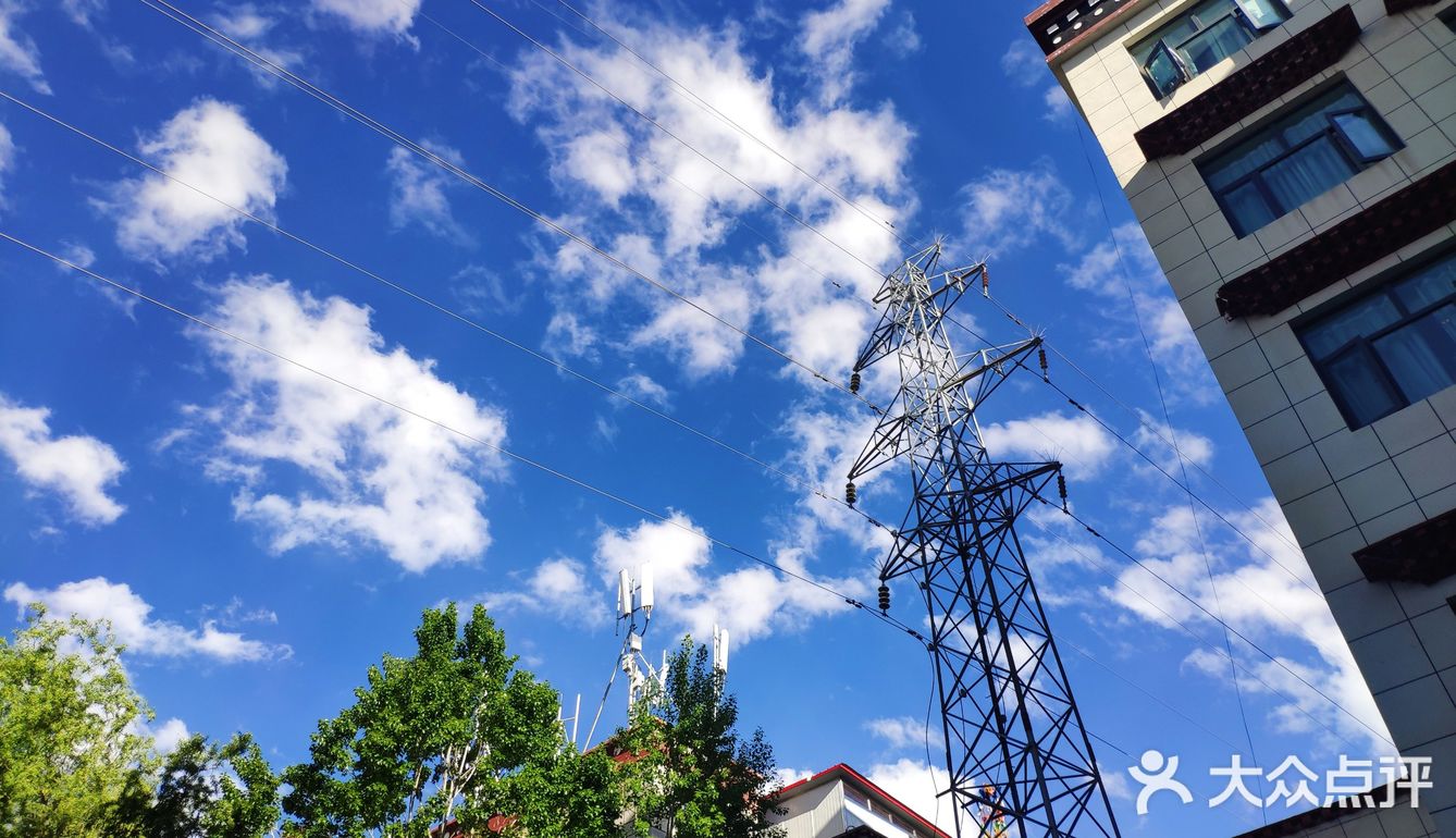 我在日喀则挺好的，无非也就是头晕头痛失眠耳鸣四肢无力。。。