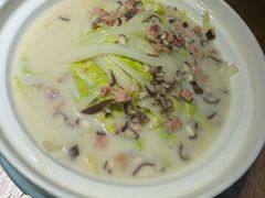 上汤娃娃菜-九锅一堂酸菜鱼(学府凯德店)
