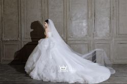 点击看大图 -艾拉·女王婚纱礼服馆