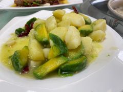 -山菌美食苑(振兴路店)