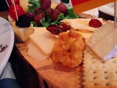 芝士拼盘-皇冠自酿啤酒坊(中国红街5号楼店)