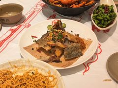 -肥肥虾庄·金牌油焖大虾(汉口城市广场店)
