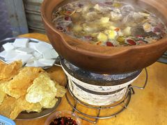连州果园鸡-威邵鸡煲(西华路总店)