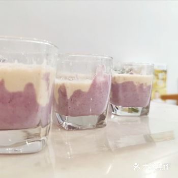 芋泥重度爱好者的我第一次下水做简易芋泥盒子~看别人做