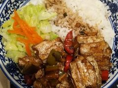 红烧带鱼饭-蜗牛小馆醉乡民谣云南菜(惠新西里店)