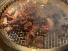 -铭牛烧肉·和牛海鲜自助(高新月牙湖店)