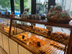 -Dough&Joe团憩(瑞虹天地月亮湾店)