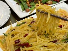 -鲁南仔·滕州炒鸡(经三路店)