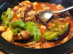 -云海肴·汽锅鸡·云南菜(天山百盛优客店)