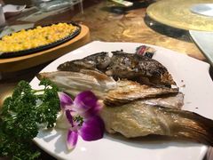 -青瓦餐厅·生鱼片·韩园烤肉(西塔店)