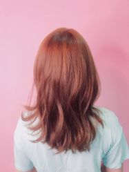 -变画·发型STUDIO