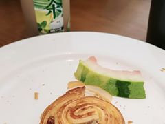 -昆山琶拉帝诗酒店·河畔咖啡厅Riverside Cafe