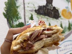 -Bánh Mì Huynh Hoa