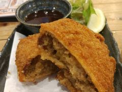猪肉可乐饼-鰓呼吸(那覇久茂地店)