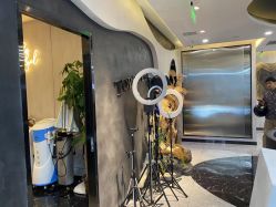 -TOP HAIR SALON