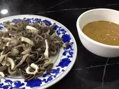 老北京爆肚-门框胡同百年卤煮(新街口店)