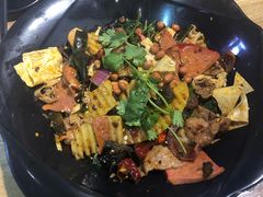 -小山城麻辣香锅(新邻生活广场店)