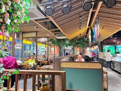 -野山舂·贵州现舂酸汤火锅(鸿通城店)