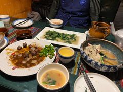 -藏地尼西黑陶餐馆.藏餐.酒馆