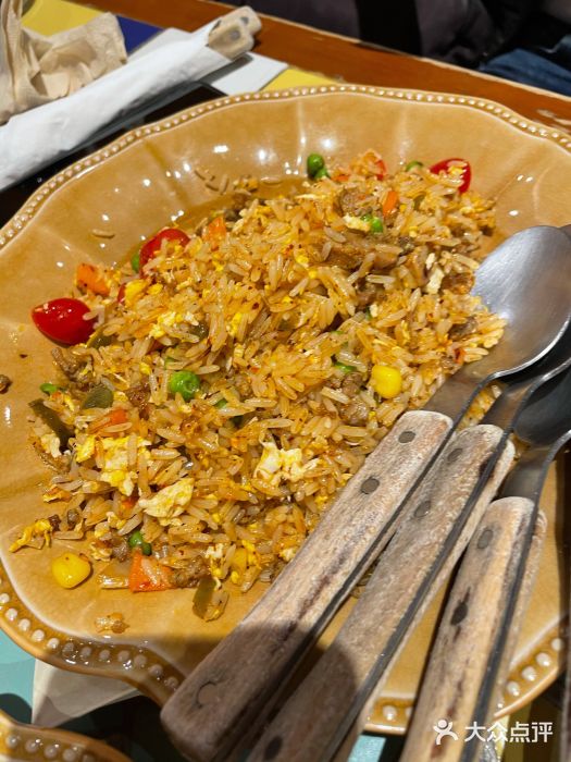彼德西餐厅(凯德广场新南店)辣味炒饭图片
