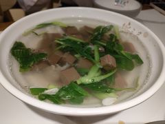 鸡鸭血汤-馋三尺蟹粉小笼(人民广场店)