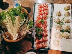 优质肥牛-同仁四季椰子鸡(海岸城天利店)