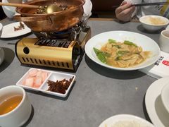 -关东小磨东北菜(上海长风大悦城店)