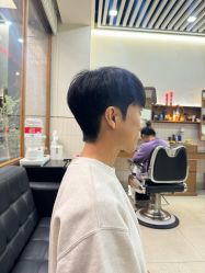 -MARTIN'S BARBER SHOP男士理发馆