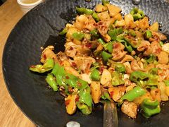 -聚鑫朋酸菜肥肠(文艺路口店)