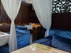 靠窗位-尼泊尔雪莲餐厅(北京东路店)