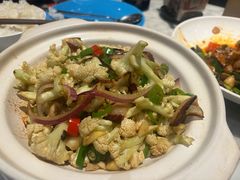 -渝信川菜 · 川味家常菜(财富购物中心店)