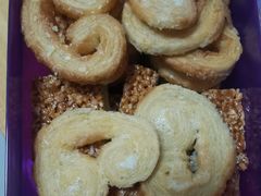 纯奶中蝴蝶酥-上海哈尔滨食品厂(淮海中路店)