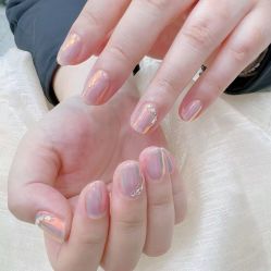 -七彩虹美甲美睫 半永久