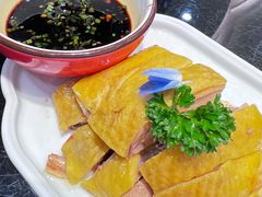 白切散养鸡-申阿婆·上海菜·小海鲜(国展店)
